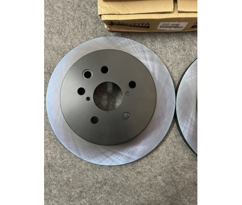 Dĩa thắng sau GS350 2007