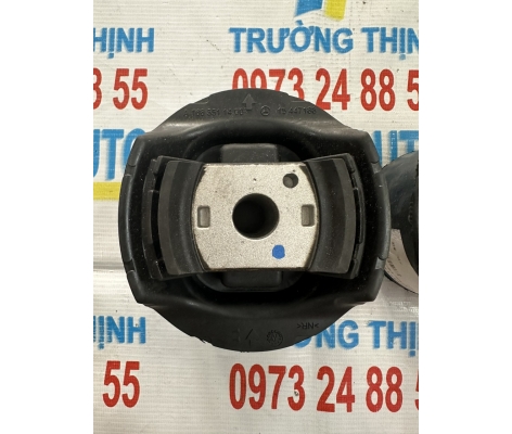 Cao su bợ máy sau GL450 GL550 ML350