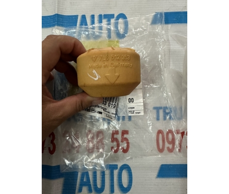 Cao su trên đầu nhún Porsche Cayenna